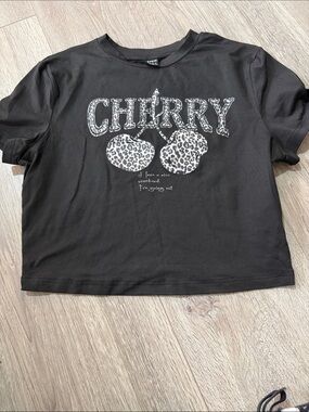 SHEIN Black Cherry Leopard Graphic Crop Tee